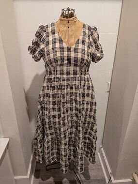 Simple Retro tan/black plaid midi dress